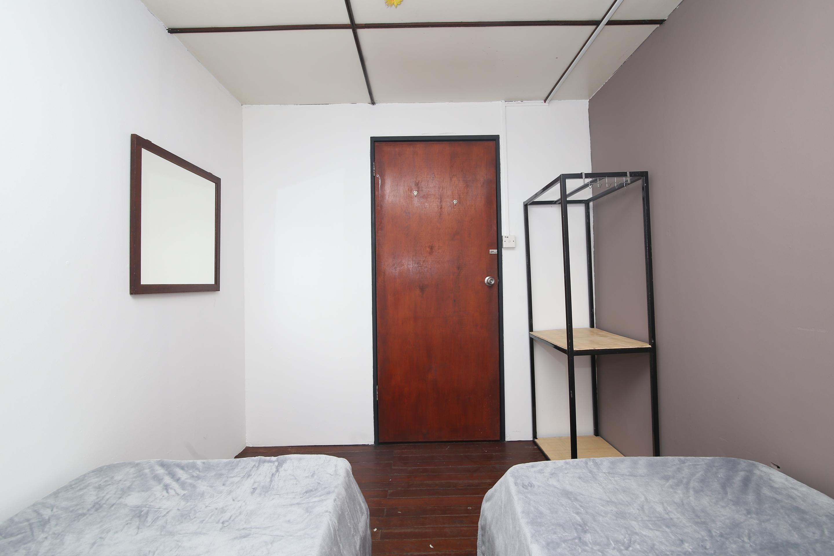 Spot On 90141 Threehouse Bed & Breakfast Кучинг Экстерьер фото