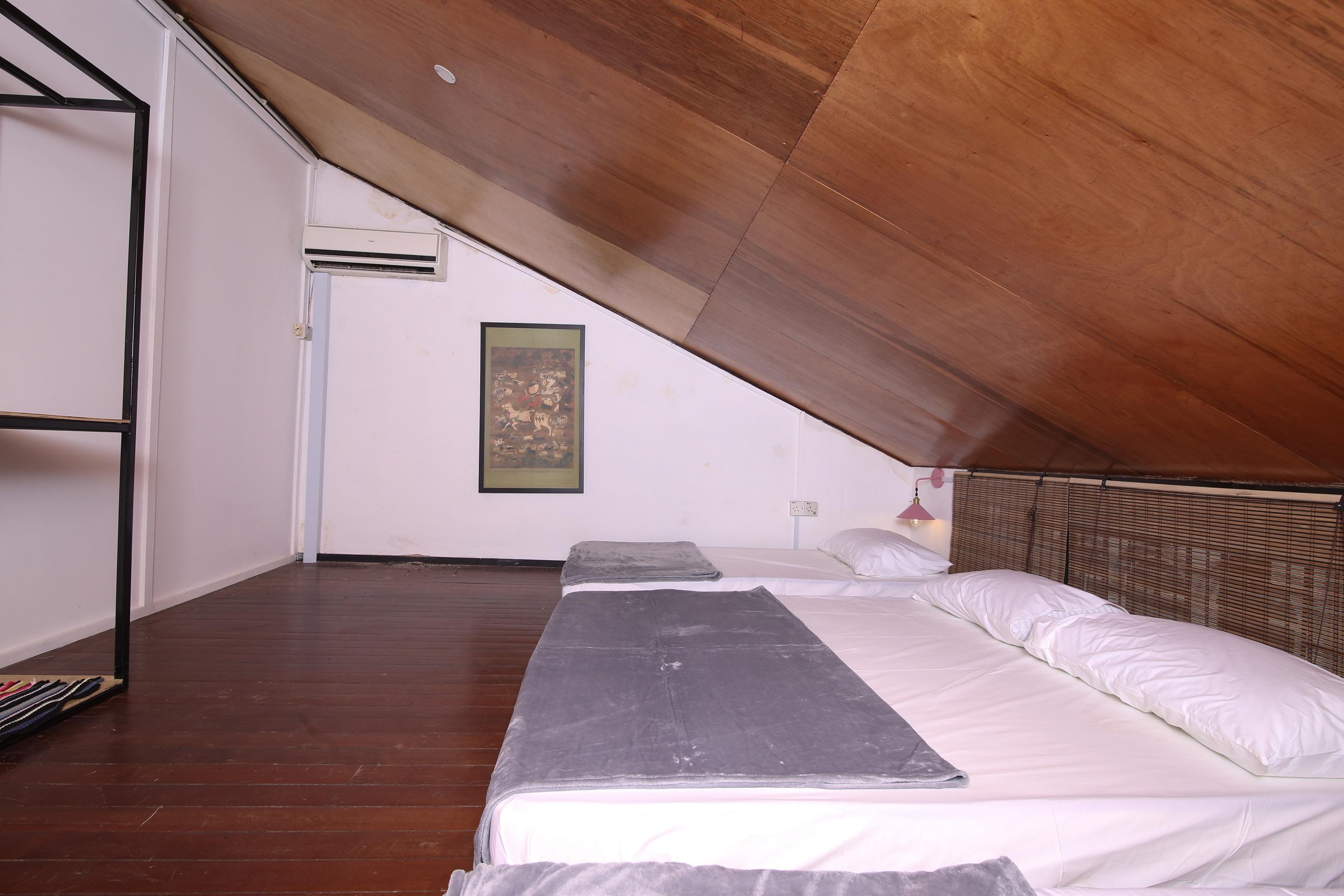 Spot On 90141 Threehouse Bed & Breakfast Кучинг Экстерьер фото
